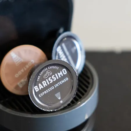 Pool View Cactus Apartman