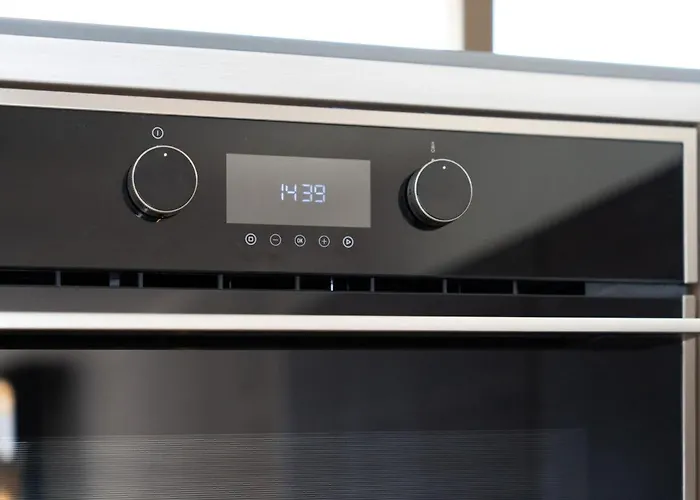 Pool View Cactus Apartment